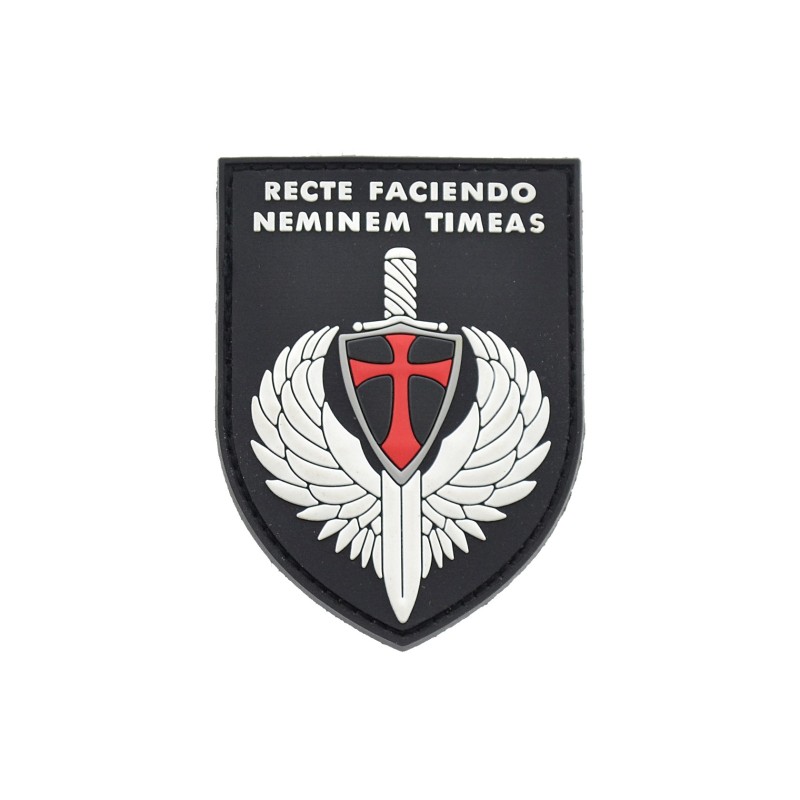 LA PATCHERIA: Templar Recte Faciendo Neminem Timeas